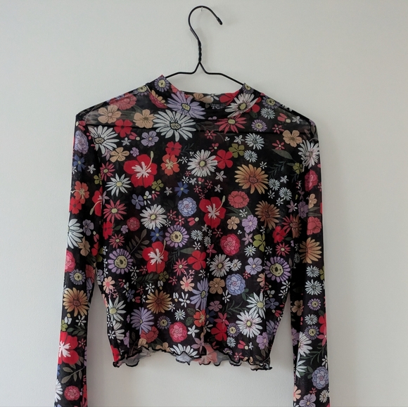 Tops - Floral 70s Aesthetic Top With Bell Sleeves